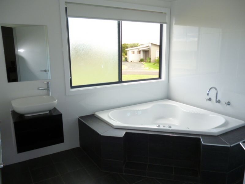 13 Gemma Street, Sunderland Bay VIC 3922