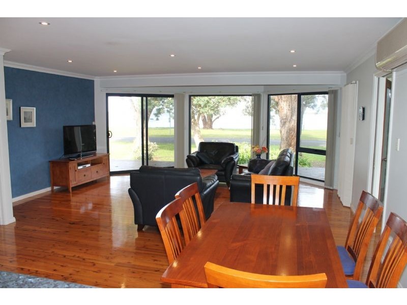 34 Beach Road, Rhyll VIC 3923