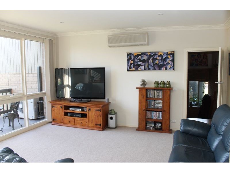 106 Church Street, Cowes VIC 3922