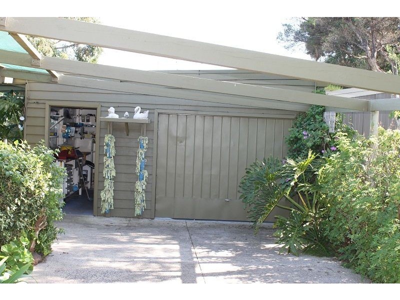 13 Driftwood Drive, Cowes VIC 3922