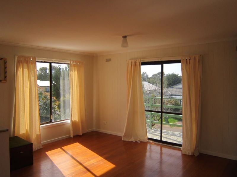 2 Hallway Drive, Wimbledon Heights VIC 3922