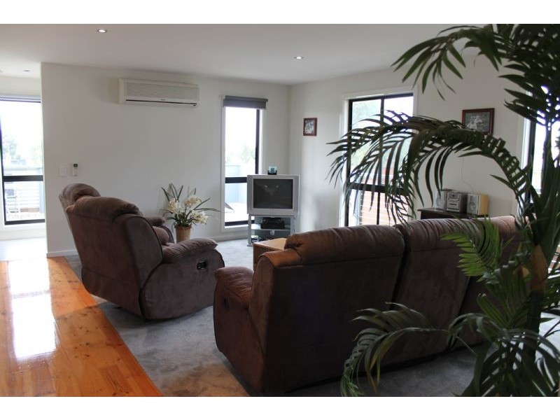 53 Norman Drive, Cowes VIC 3922