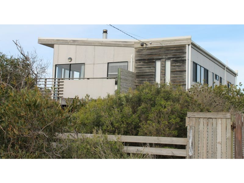 1 Hopetoun Crescent, Surf Beach VIC 3922