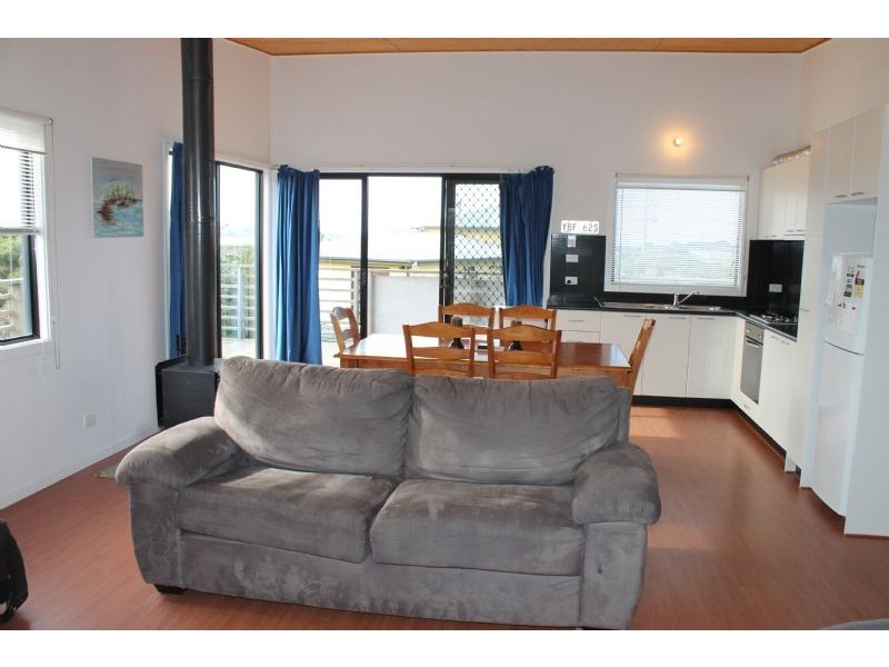 1 Hopetoun Crescent, Surf Beach VIC 3922