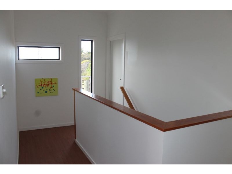 1 Hopetoun Crescent, Surf Beach VIC 3922