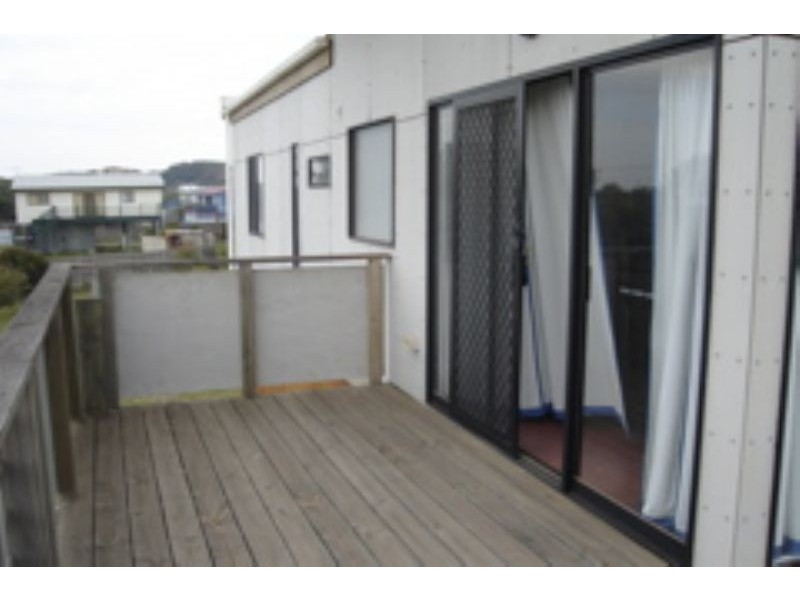 1 Hopetoun Crescent, Surf Beach VIC 3922