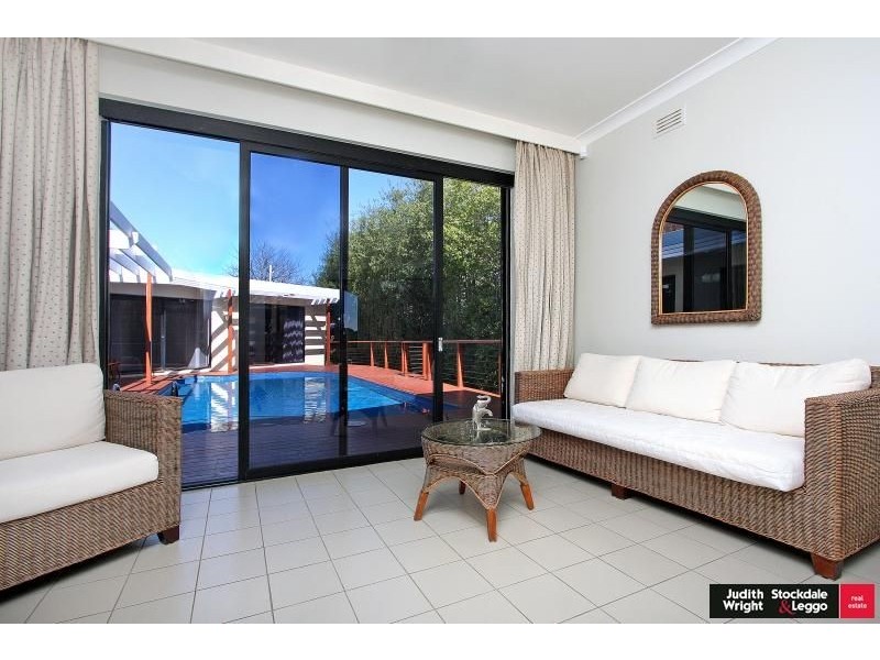 19 The Esplanade, Cowes VIC 3922