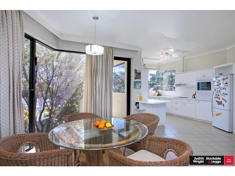 19 The Esplanade, Cowes VIC 3922