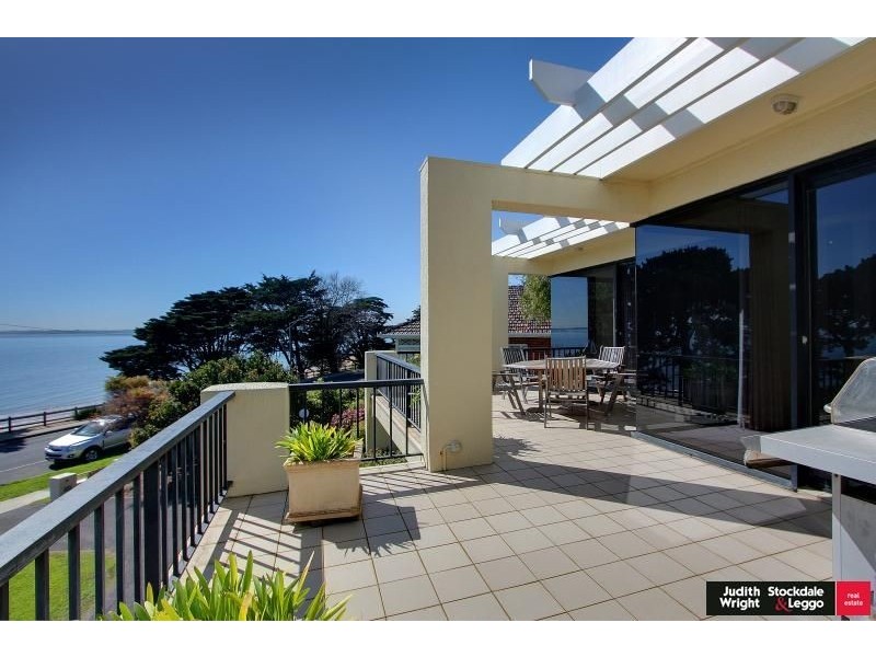 19 The Esplanade, Cowes VIC 3922