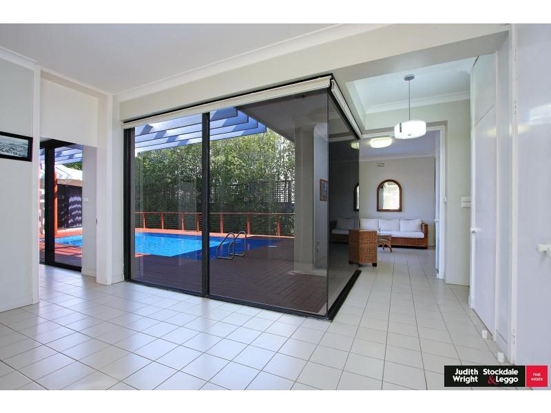 19 The Esplanade, Cowes VIC 3922