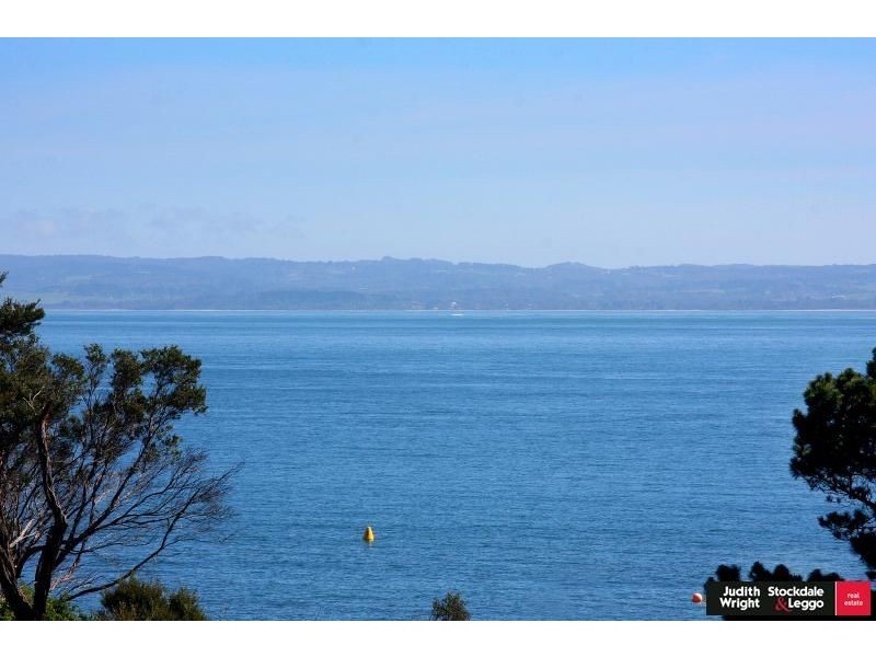 19 The Esplanade, Cowes VIC 3922