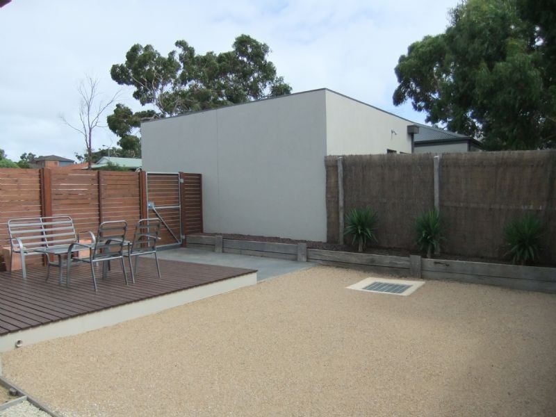 17 Blue Gum Crt, Cowes VIC 3922