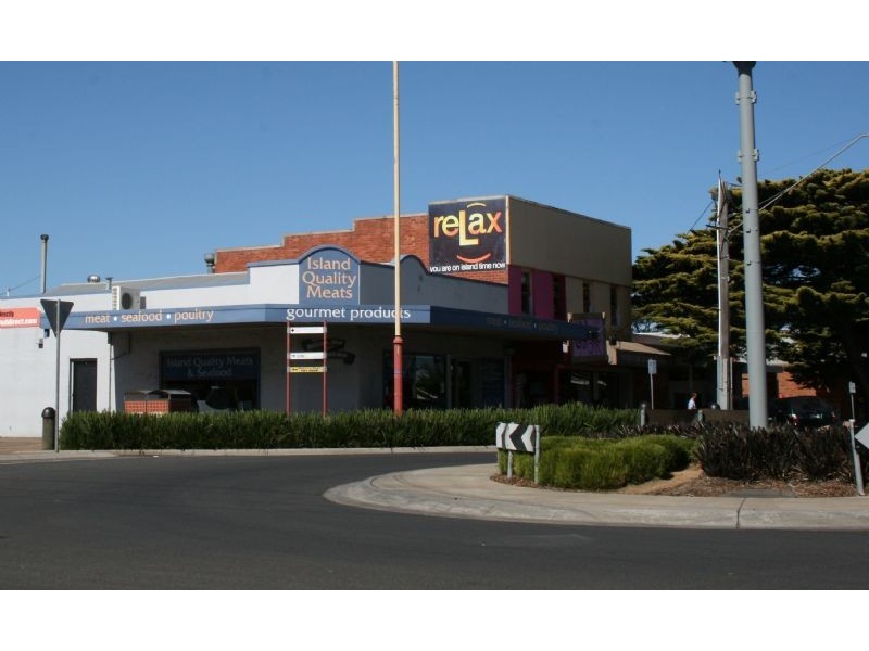 69 Thompson Avenue, Cowes VIC 3922