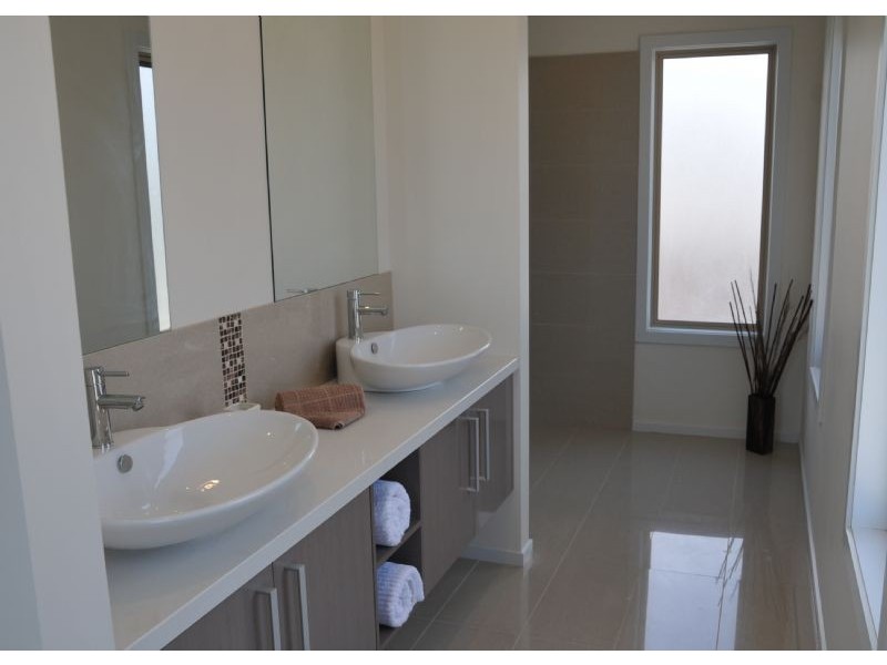 1A Malay Street, Cowes VIC 3922