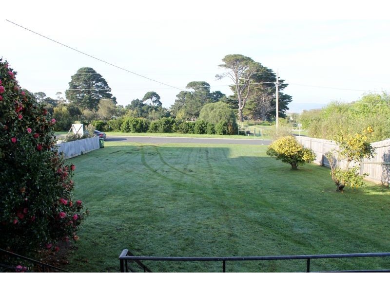 10 Anderson Street, San Remo VIC 3925