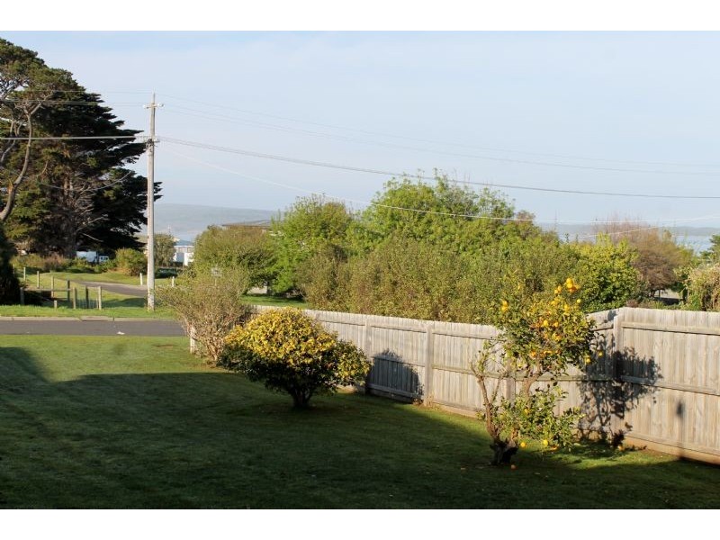 10 Anderson Street, San Remo VIC 3925