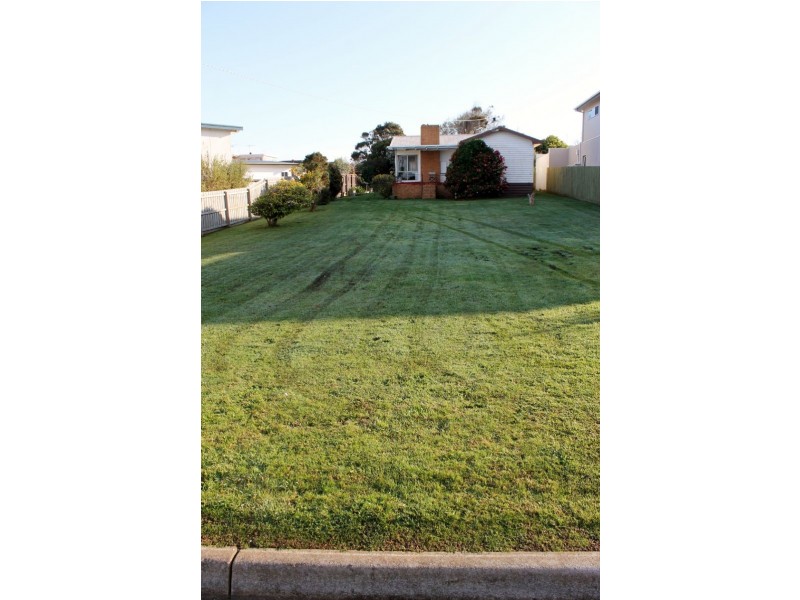 10 Anderson Street, San Remo VIC 3925