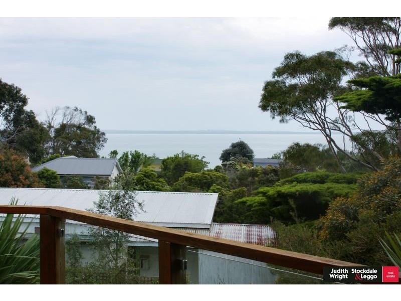 7 Chillingworth Road, Cowes VIC 3922