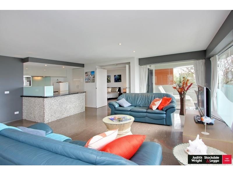 5/2-4 Warley Avenue, Cowes VIC 3922