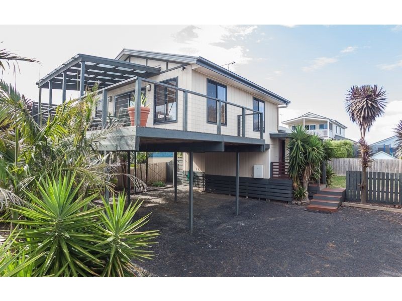 7 Chloe Close, Cowes VIC 3922