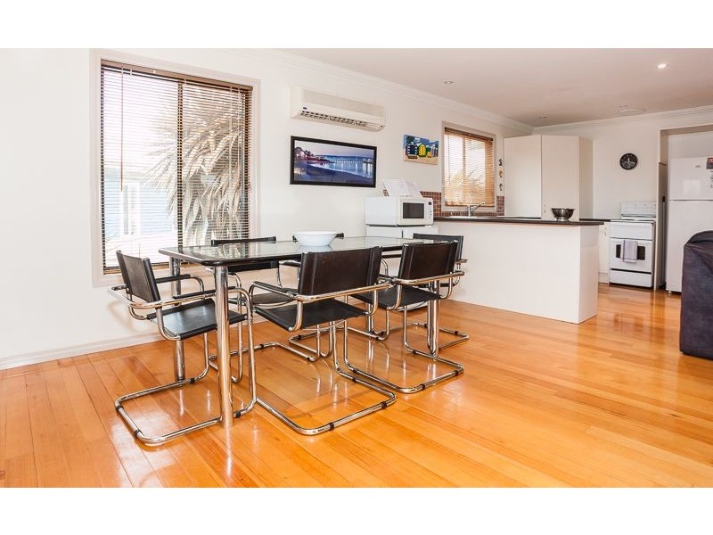 7 Chloe Close, Cowes VIC 3922