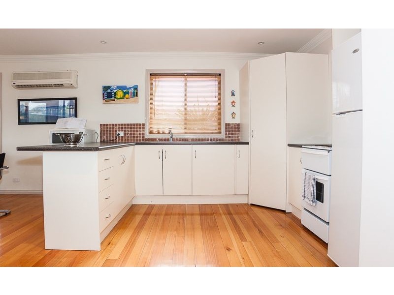 7 Chloe Close, Cowes VIC 3922