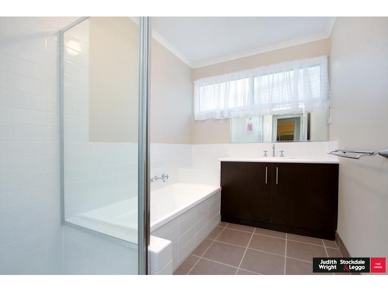16 Gemma Street, Sunderland Bay VIC 3922