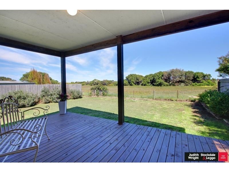16 Gemma Street, Sunderland Bay VIC 3922