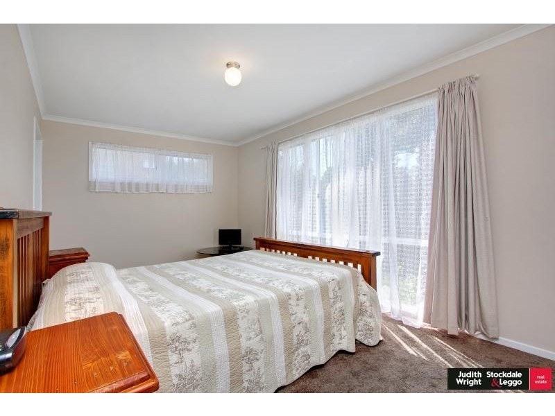 16 Gemma Street, Sunderland Bay VIC 3922