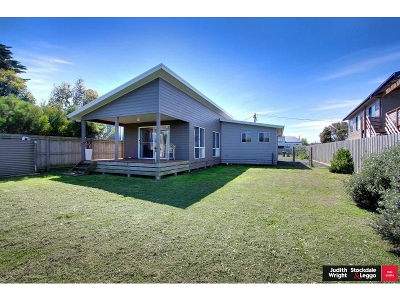 16 Gemma Street, Sunderland Bay VIC 3922