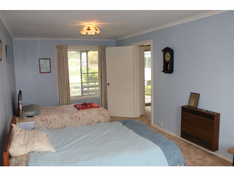4 Alvina Cres, Surf Beach VIC 3922