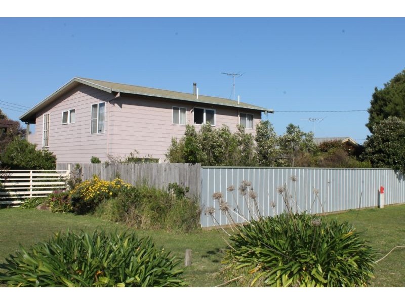 4 Alvina Cres, Surf Beach VIC 3922