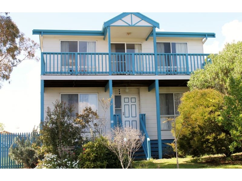 11 Kedah Road, Cowes VIC 3922