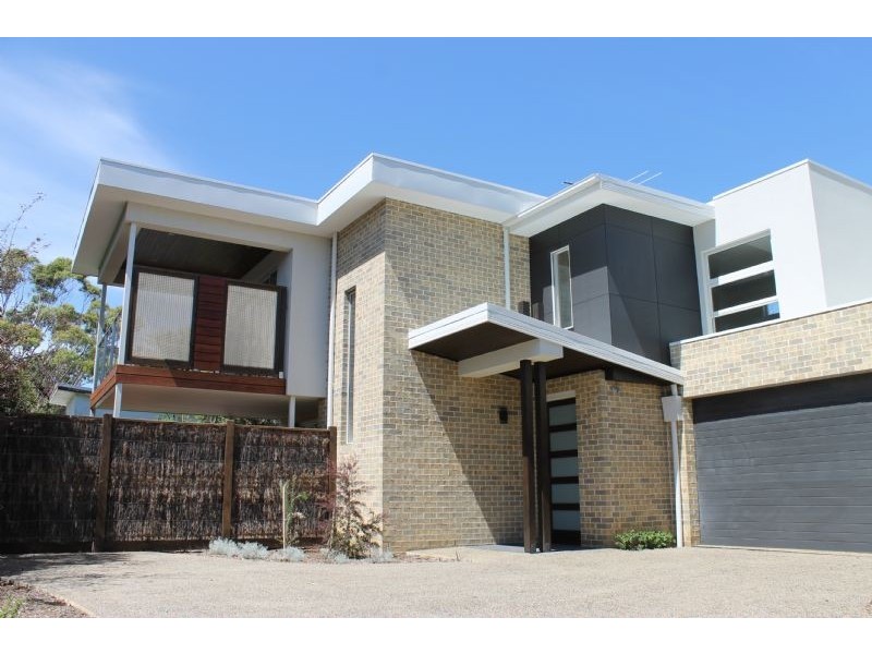 3/13 Langard Road, Cowes VIC 3922