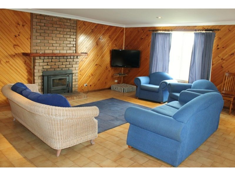 5 Sinclair Avenue, Surf Beach VIC 3922