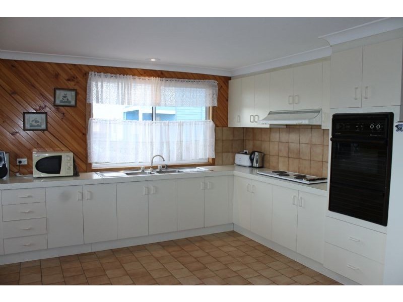 5 Sinclair Avenue, Surf Beach VIC 3922