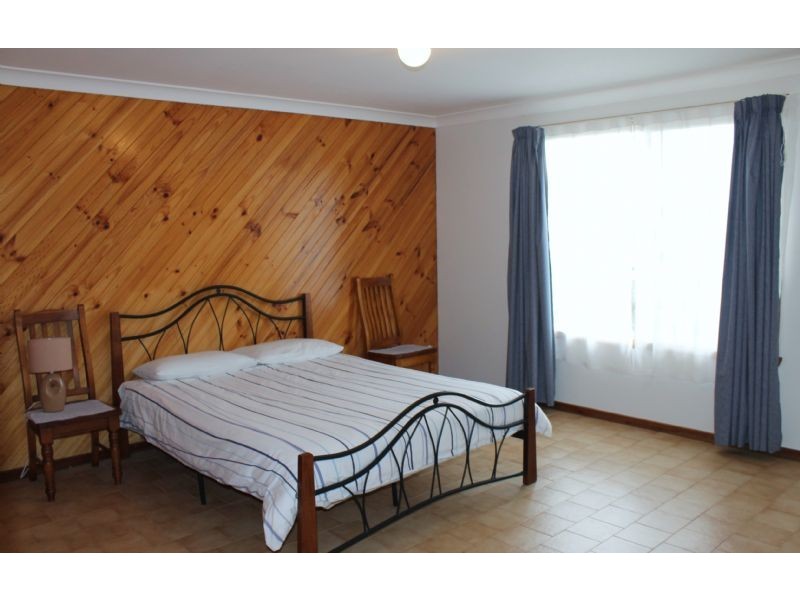 5 Sinclair Avenue, Surf Beach VIC 3922