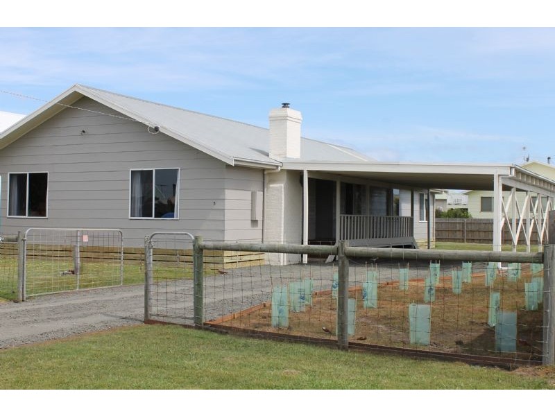 5 Sinclair Avenue, Surf Beach VIC 3922