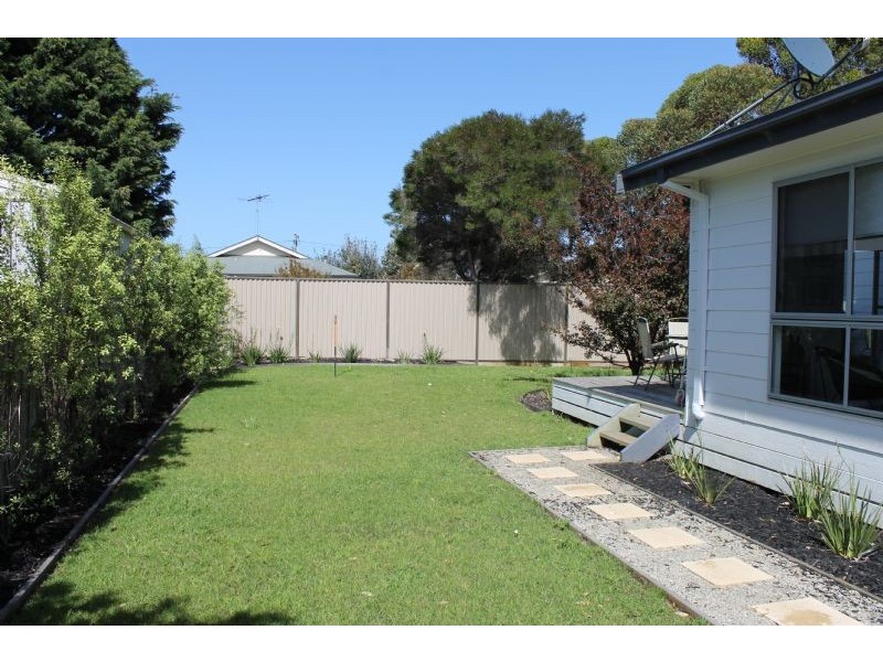33 Phillip Island Road, Surf Beach VIC 3922