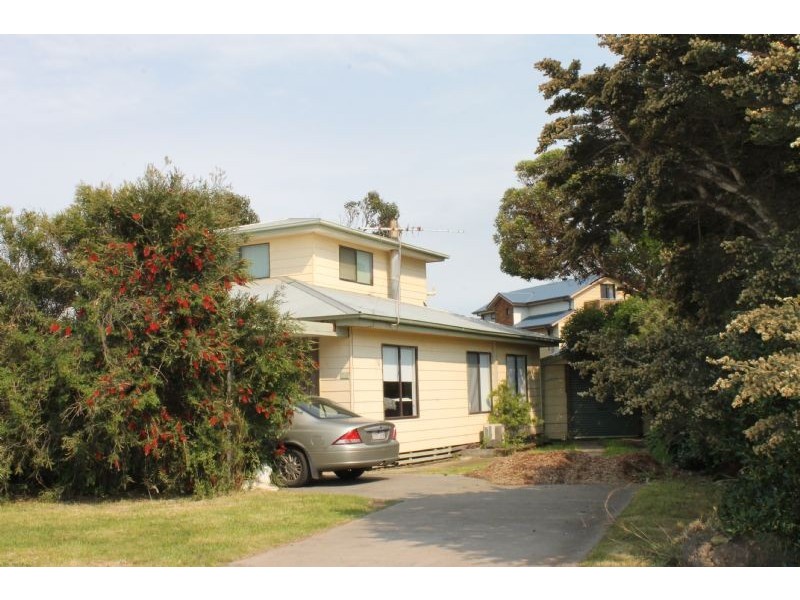 26 Anglers Road, Sunderland Bay VIC 3922