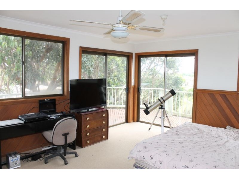 26 Anglers Road, Sunderland Bay VIC 3922