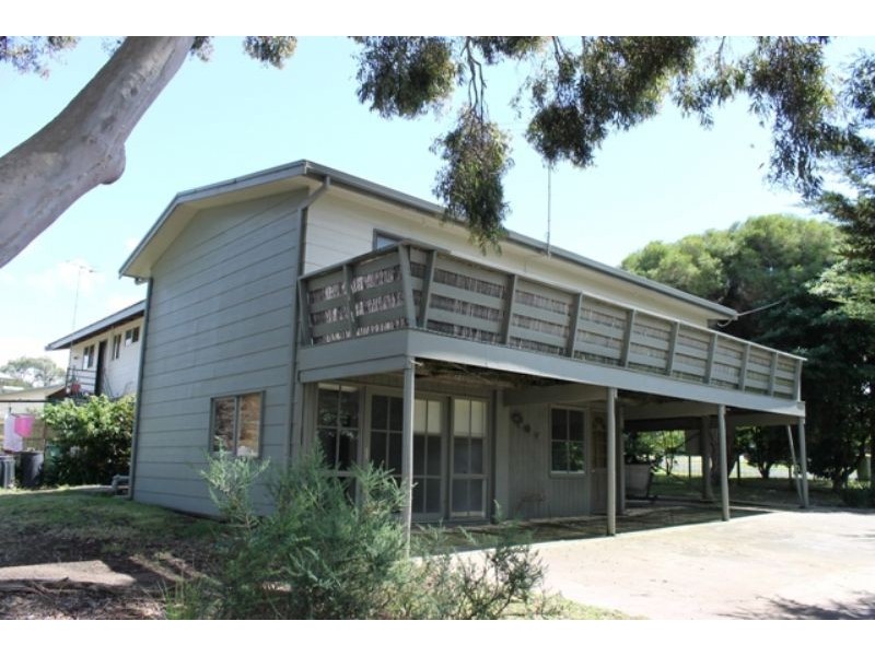 8 Hastings Street, Rhyll VIC 3923