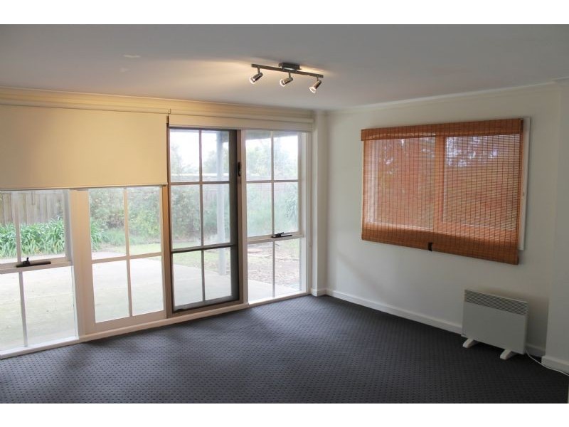 8 Hastings Street, Rhyll VIC 3923