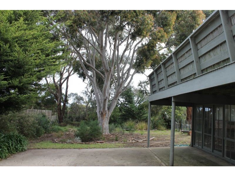 8 Hastings Street, Rhyll VIC 3923