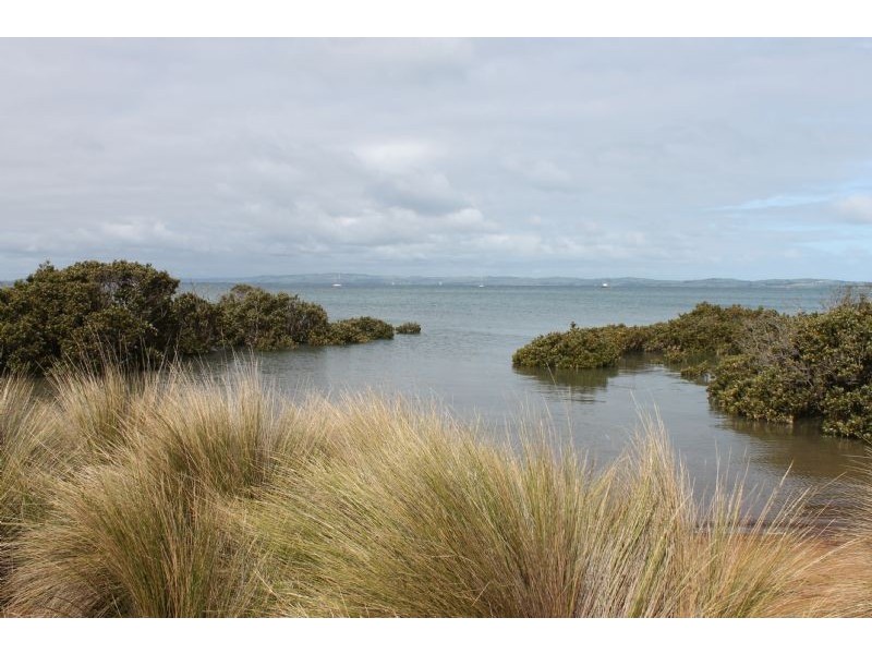 8 Hastings Street, Rhyll VIC 3923