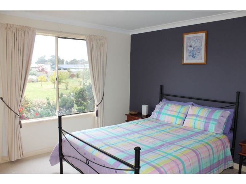 27 Ventnor Road, Cowes VIC 3922