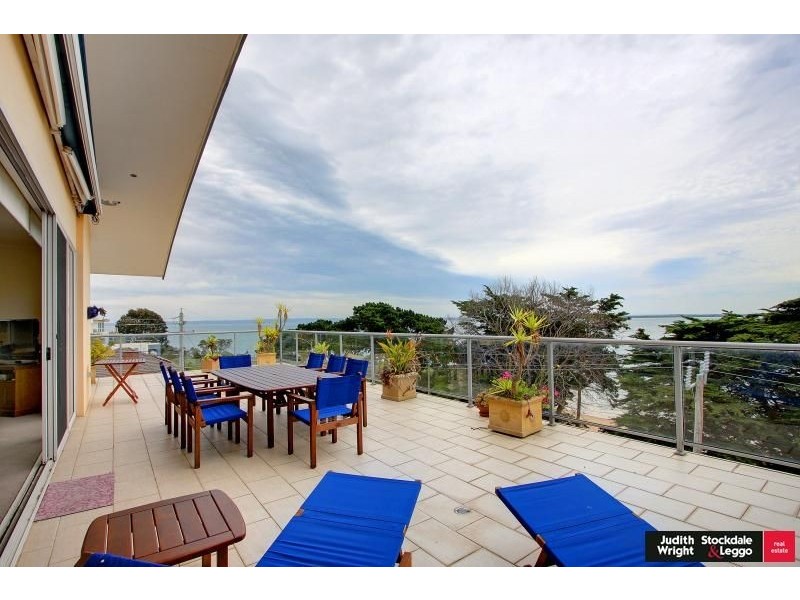 10/17 The Esplanade, Cowes VIC 3922