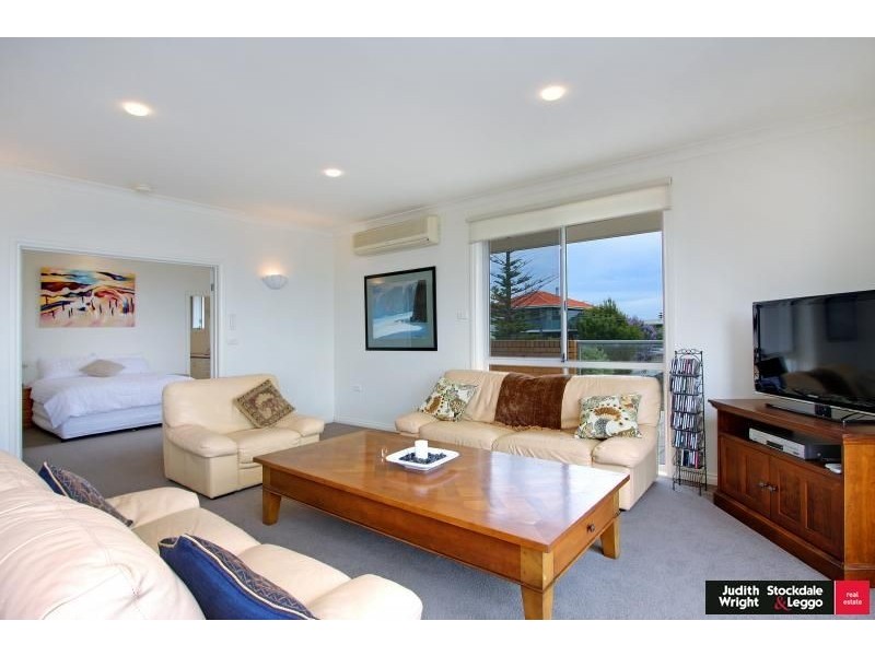 10/17 The Esplanade, Cowes VIC 3922