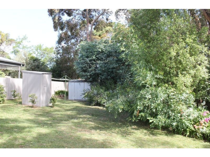 21 Hobsons Parade, Cowes VIC 3922