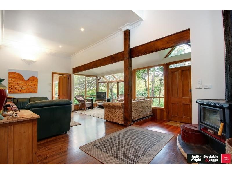 4 Hollywood Crescent, Smiths Beach VIC 3922